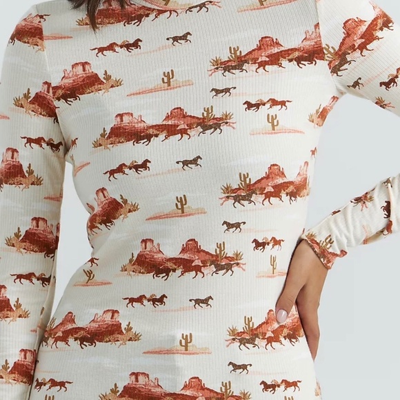 Wrangler Retro Tops - Wrangler - Retro: Horse Print Mock Neck Shirt, Creamsicle